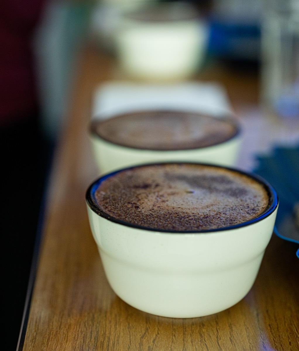 Cupping-Schalen mit aufgebrochener Kruste